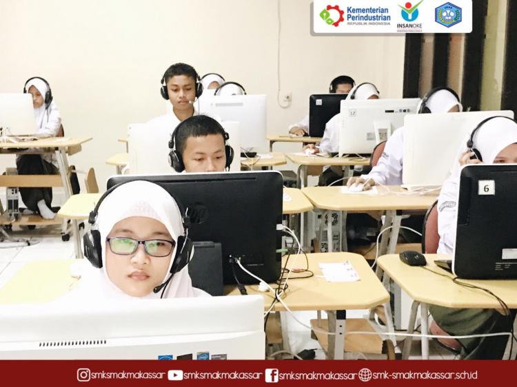 Pelaksanaan simulasi UNBK di SMK SMAK Makassar